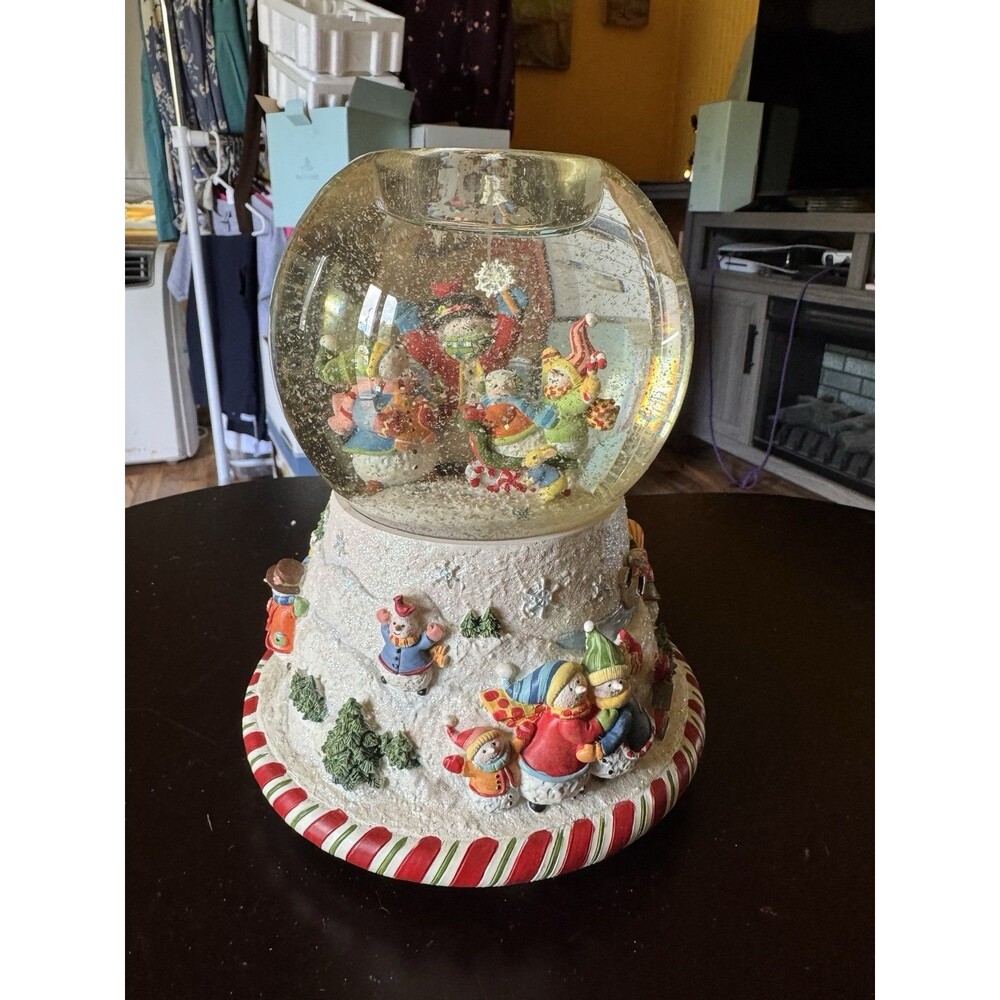 Party Lite Peppermint Pals Christmas Snow Globe Music & Motion Tealight W/ Box